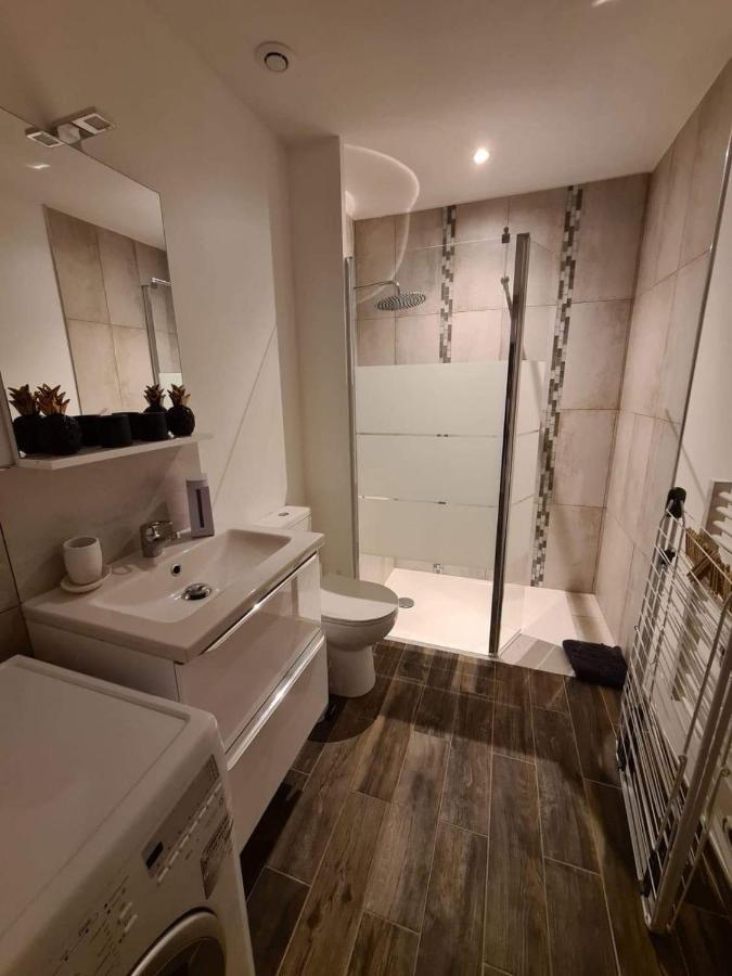 Selenite Apartment Terrasson Bagian luar foto